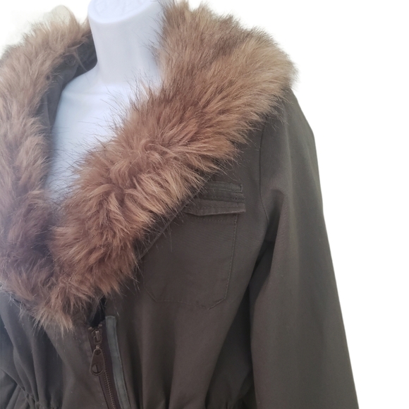 𝅺O'NEILL Olive Fur Outdoor Preppy Snow Winter City Cottage School Parka -Junior - Picture 3 of 8